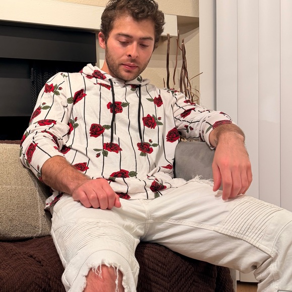 Guess Off-White Slim Tapered Distressed Jeans - Picture 2 of 2